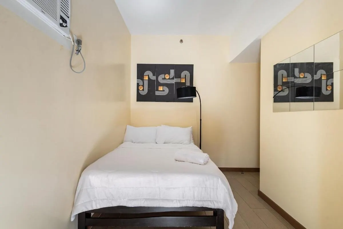 Minimalist Haven 3Br Unit At Mckinley Hill Apartment Manila 0*,  Philippines