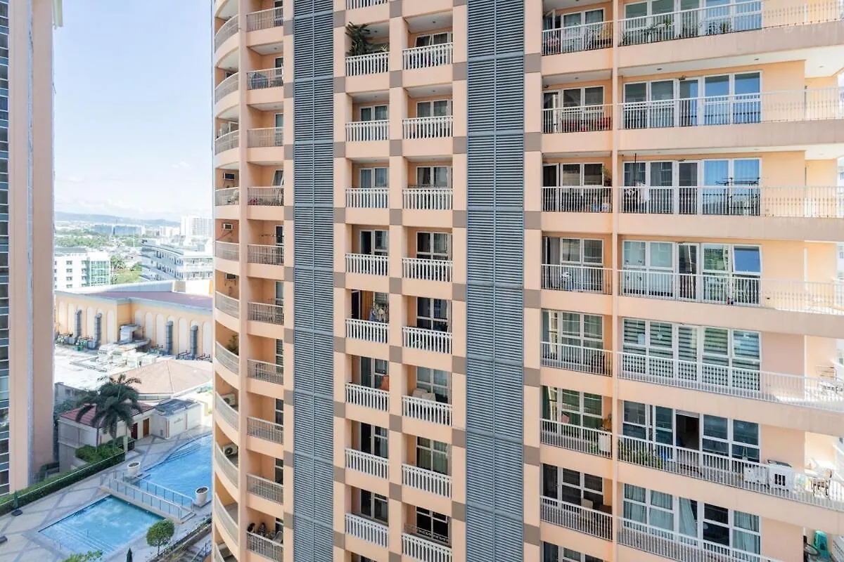 Minimalist Haven 3Br Unit At Mckinley Hill Apartment Manila