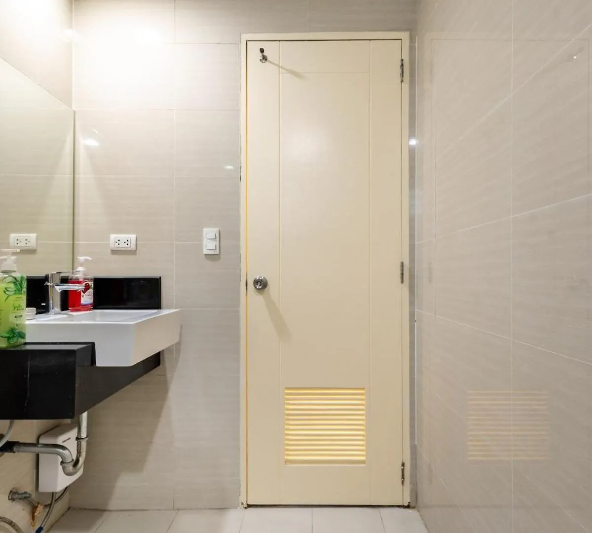 Appartement Minimalist Haven 3Br Unit At Mckinley Hill à Manille